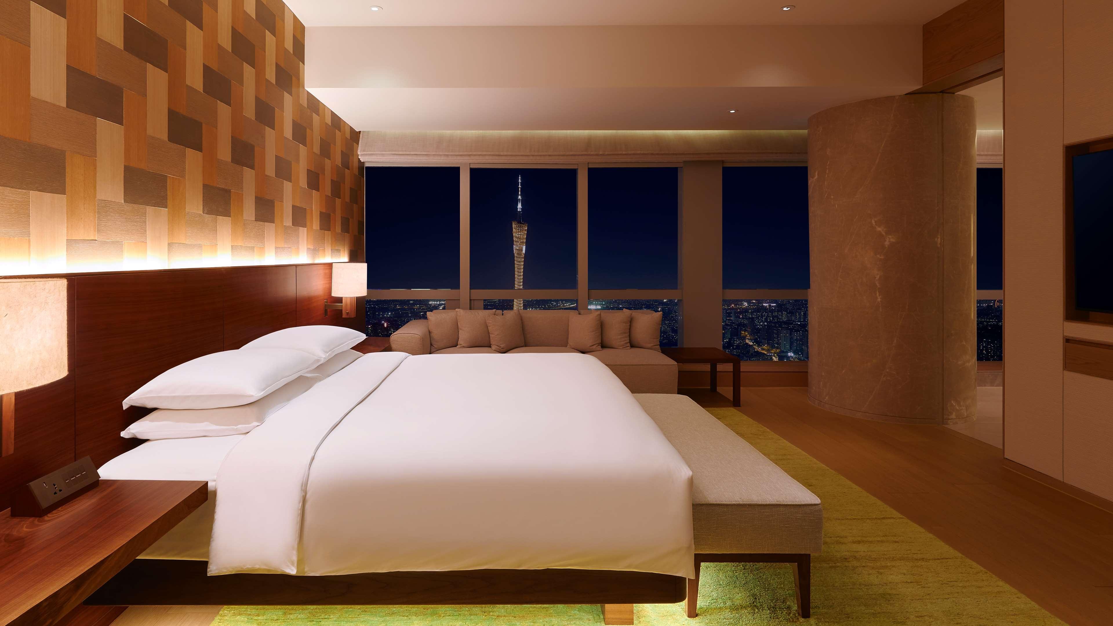 Park Hyatt Guangzhou - Free Shuttle Bus To Canton Fair Complex & Overseas Buyer Registration Services During 14Th Apr To 4Th May Екстериор снимка