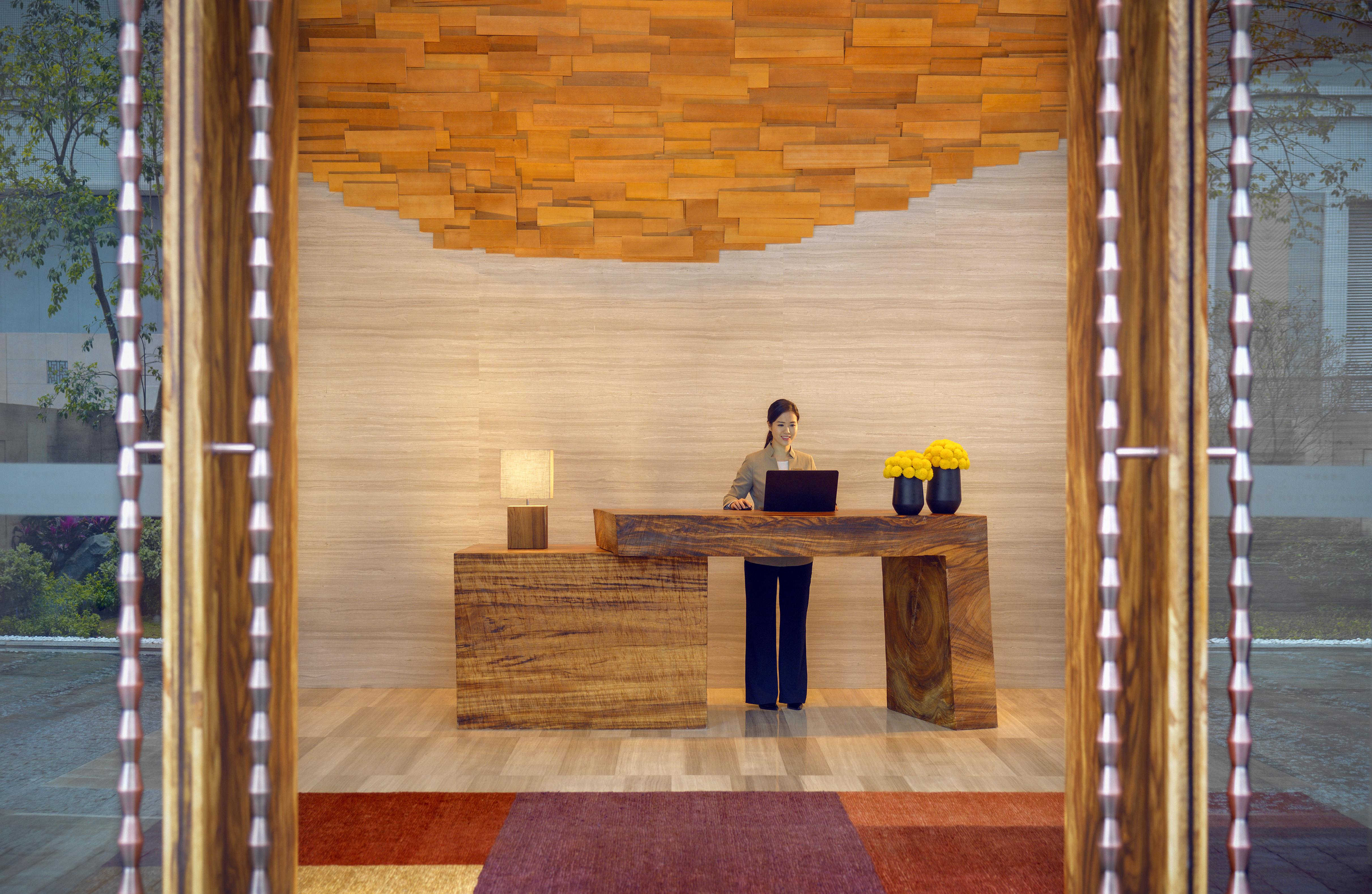 Park Hyatt Guangzhou - Free Shuttle Bus To Canton Fair Complex & Overseas Buyer Registration Services During 14Th Apr To 4Th May Екстериор снимка